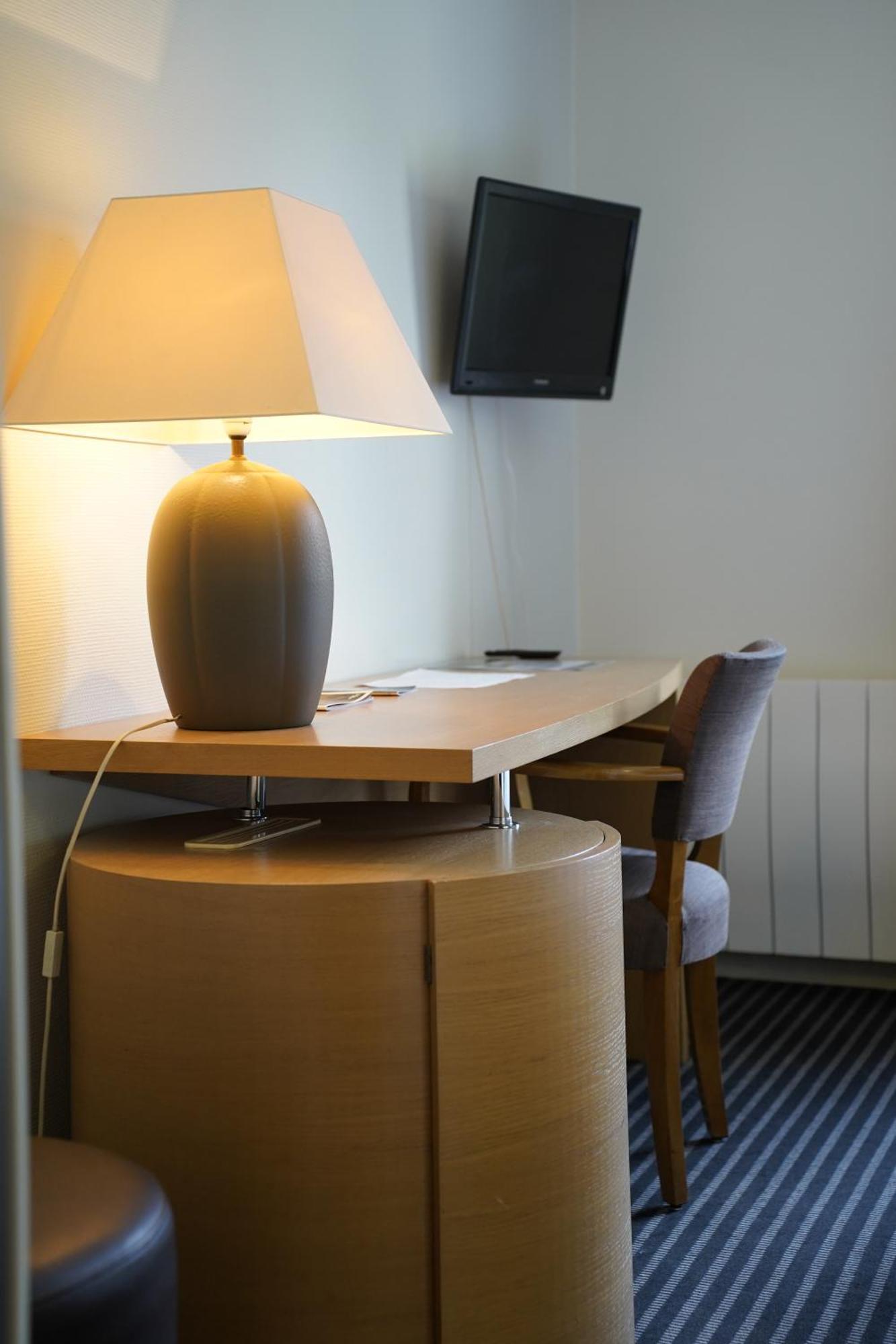 Le Pre Saint Germain Hotel Лувие Екстериор снимка