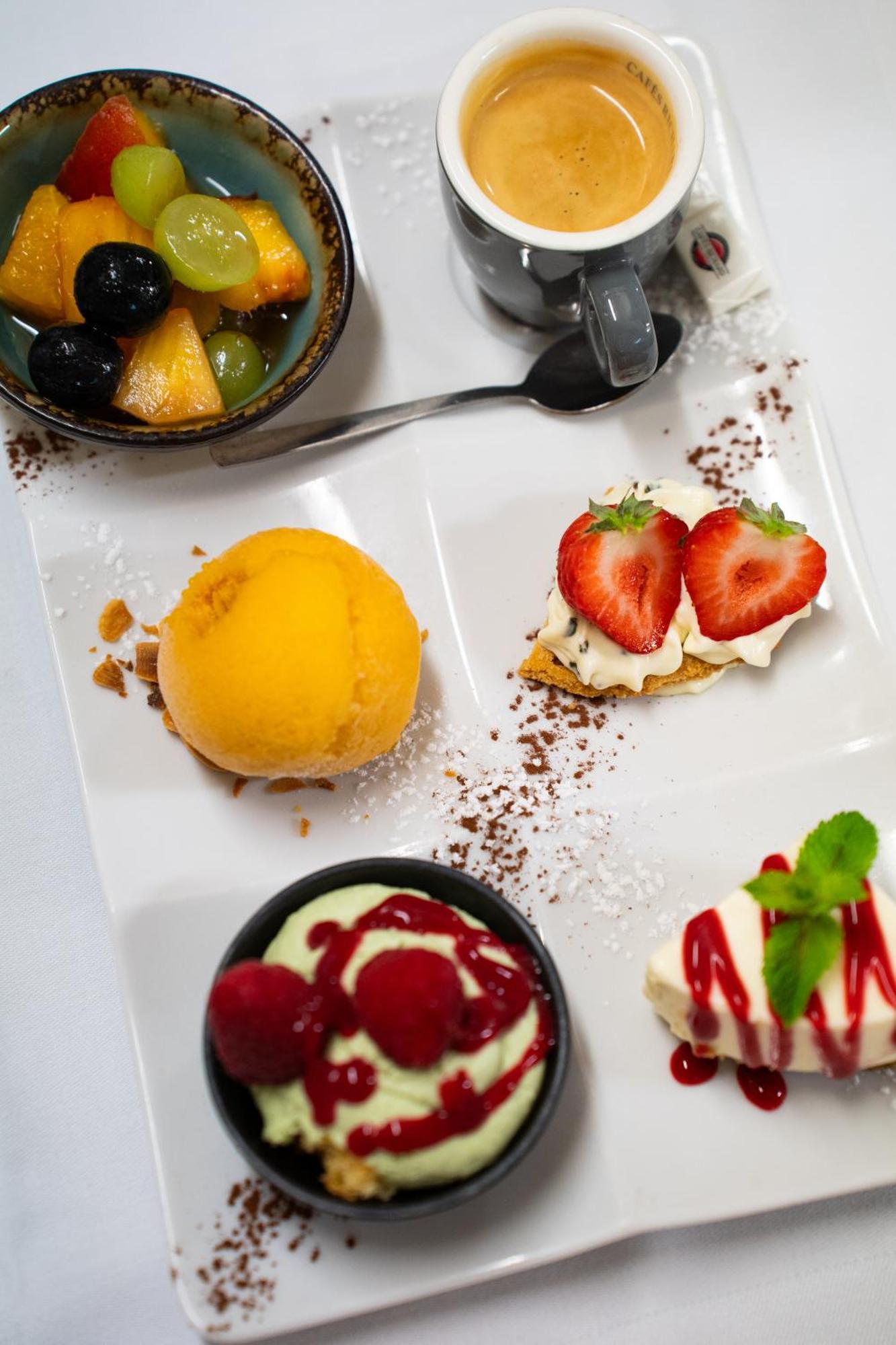 Le Pre Saint Germain Hotel Лувие Екстериор снимка