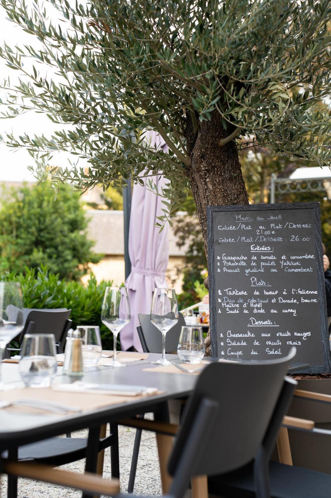 Le Pre Saint Germain Hotel Лувие Екстериор снимка